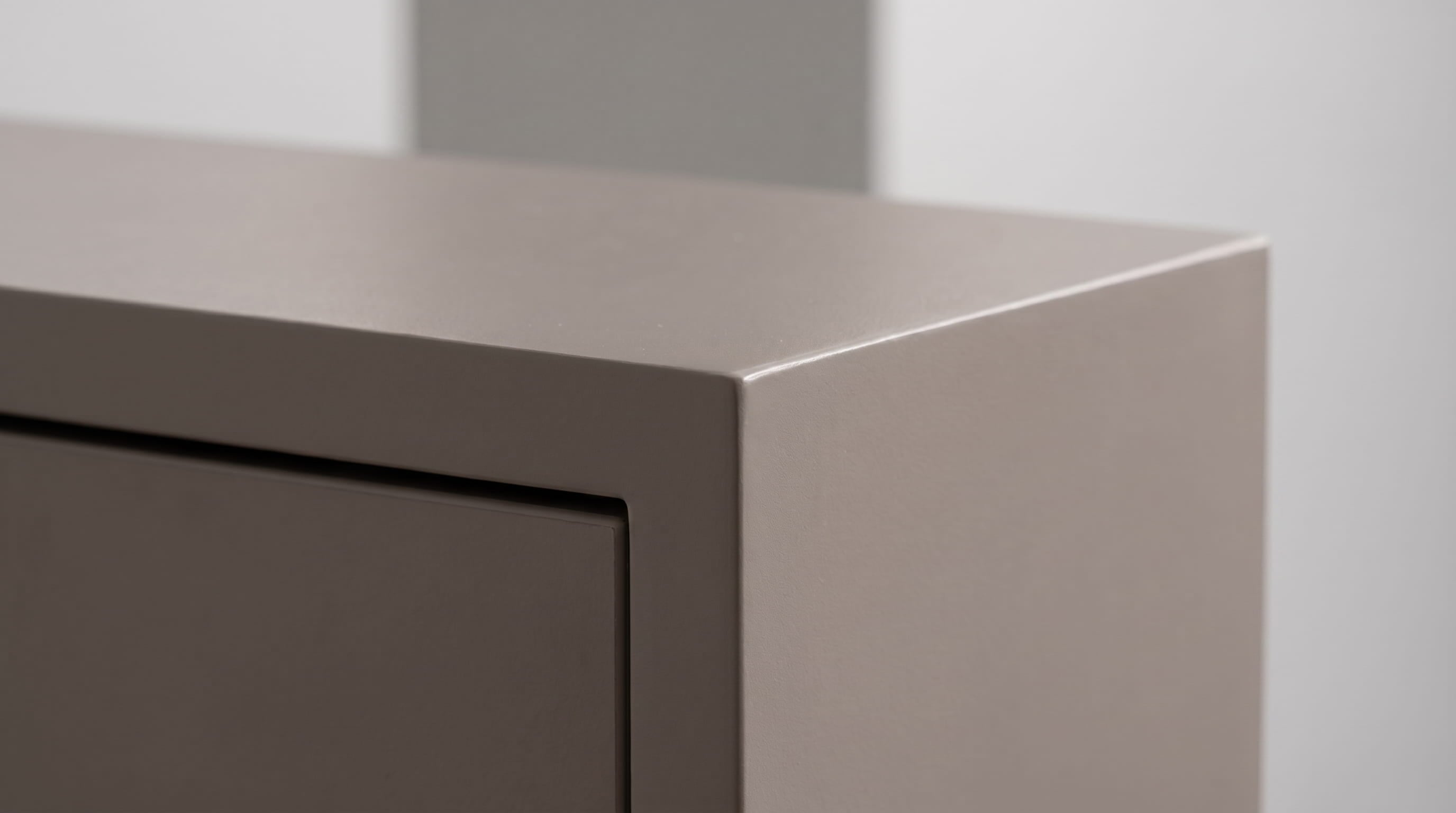 Expert Craftsmanship - Precision Mitered Joint | Material Interior Modern Interiors Surabaya & Gresik